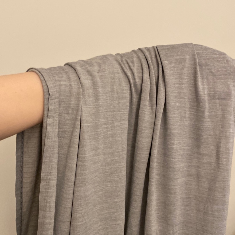 Lululemon Grey hijab